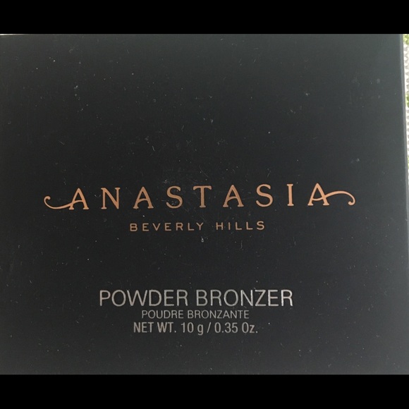 Anastasia Beverly Hills Other - New in Box! Anastasia Beverly Hills Powder Bronzer
